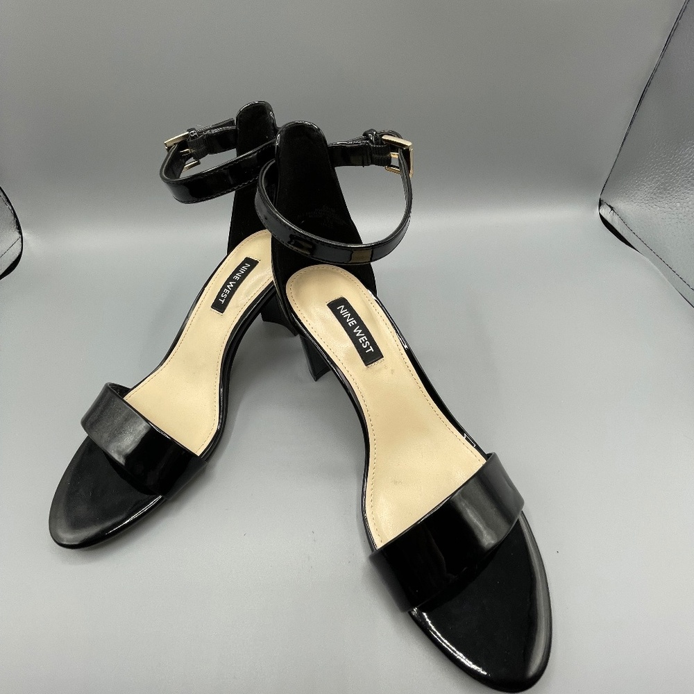 NINE WEST Women's Pruce Black Patent Block Heeled Sandals, Size5.5M